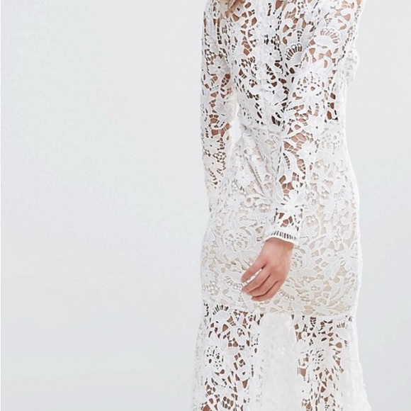 Love Triangle Lace Long Sleeve Dress With Peplum Hem - Picture 4 of 6